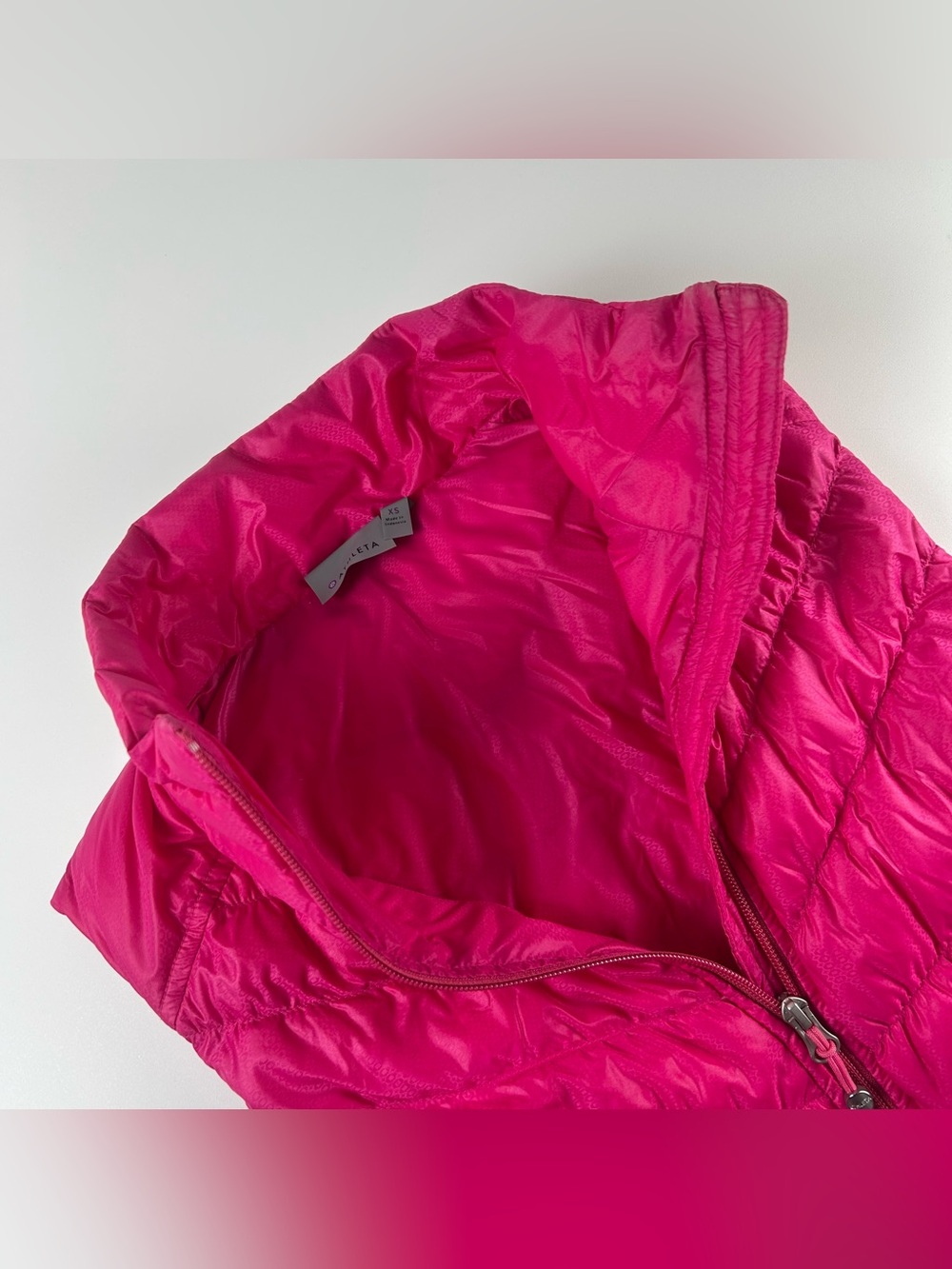 Athleta WMNS SZ XS Downalicious Hot Pink Vest Zip Pocket Down Insulated Athletic